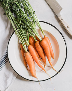 Grüner Salat mit Gurken